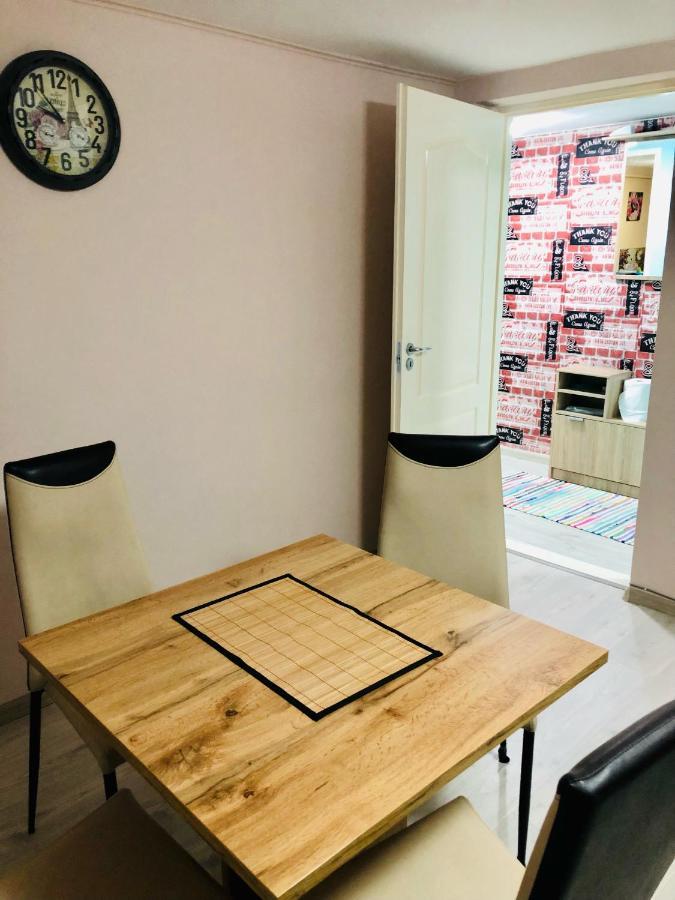 Central Park - Big Apartment - 3 Rooms - Free Parking T5 ทิมิชัวรา ภายนอก รูปภาพ